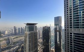 Iconic Marina & Sea Views From The 52Nd Floor