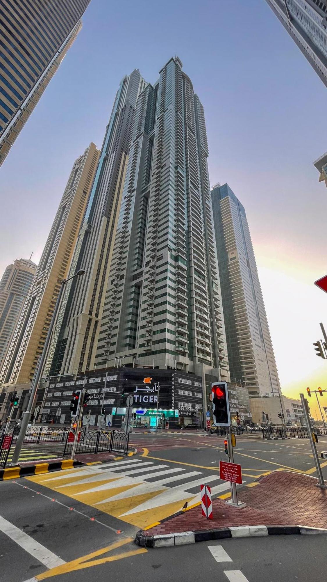 Aparthotel Iconic Marina & Sea Views From The 52Nd Floor Dubai Esterno foto