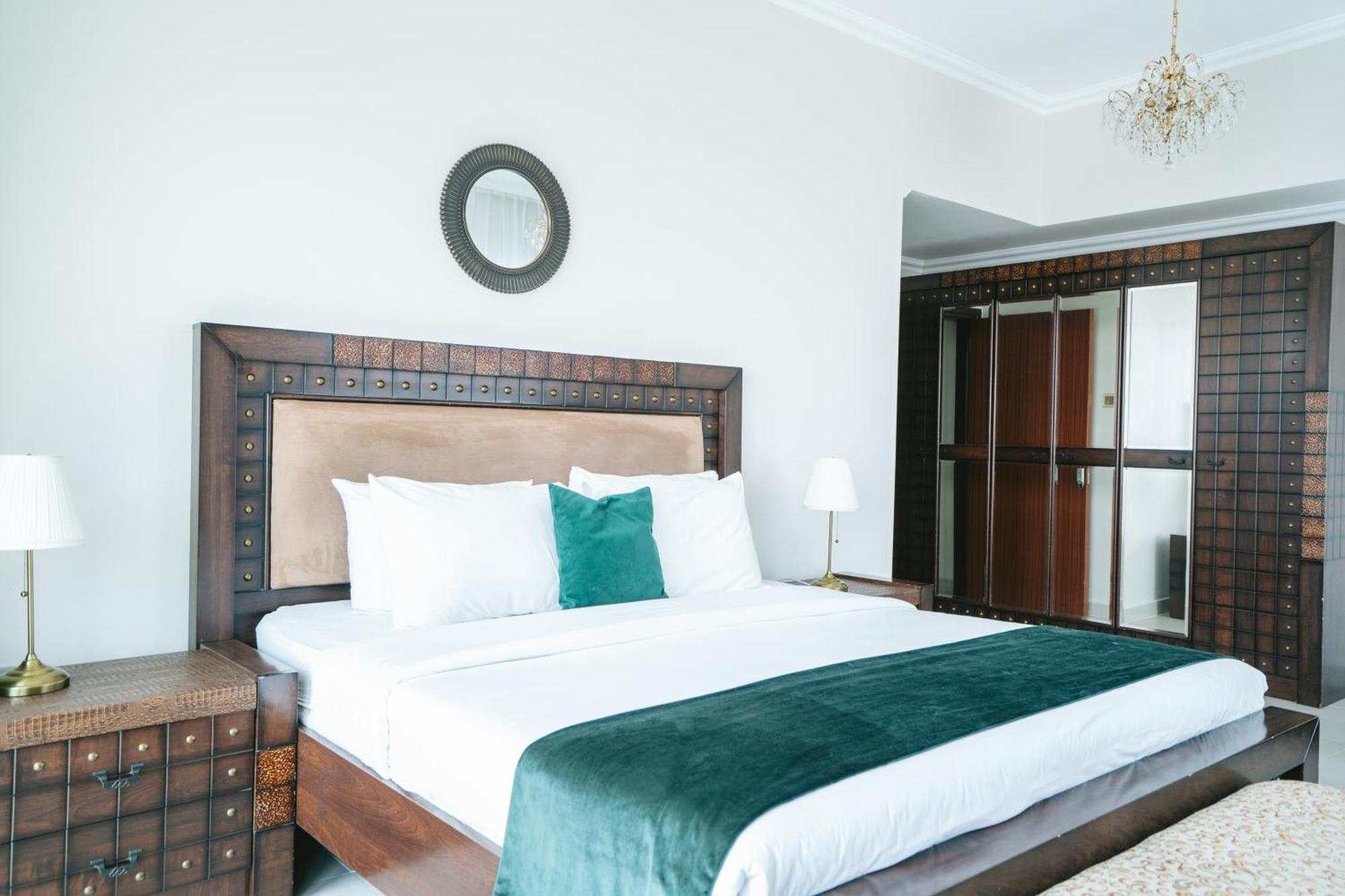 Aparthotel Iconic Marina & Sea Views From The 52Nd Floor Dubai Esterno foto